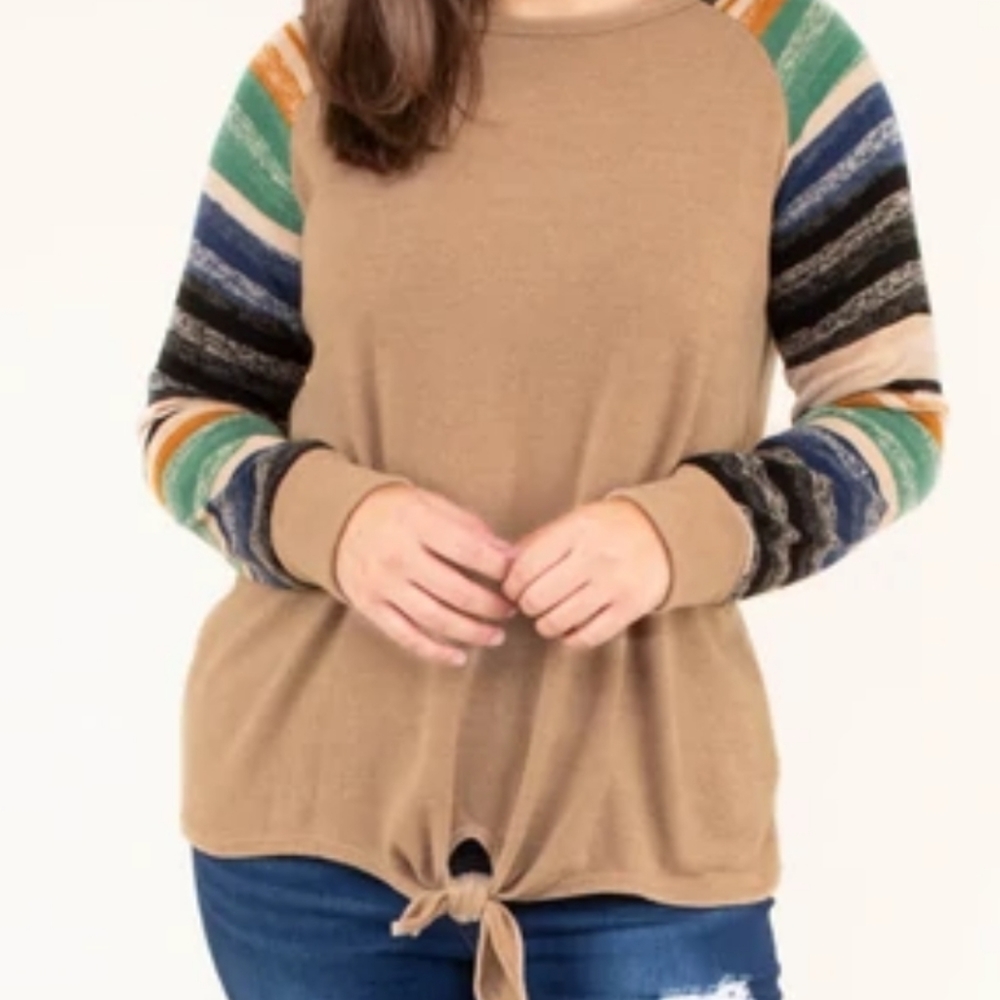 New ♥️ ADORABLE neutral color with multi colors sleeves tied top 1x - Picture 2 of 4